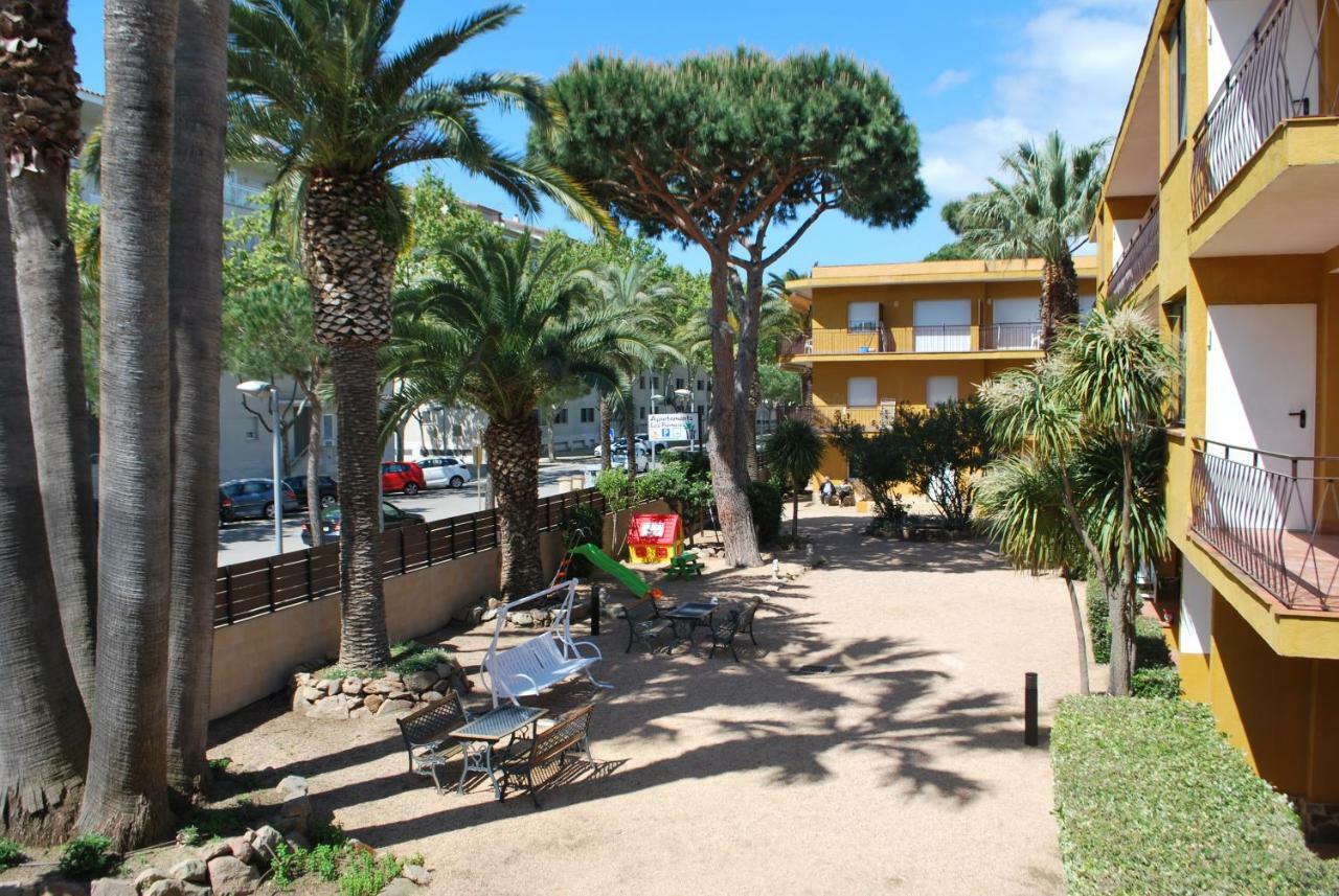Apartamentos Les Palmeres Platja d'Aro Exterior foto