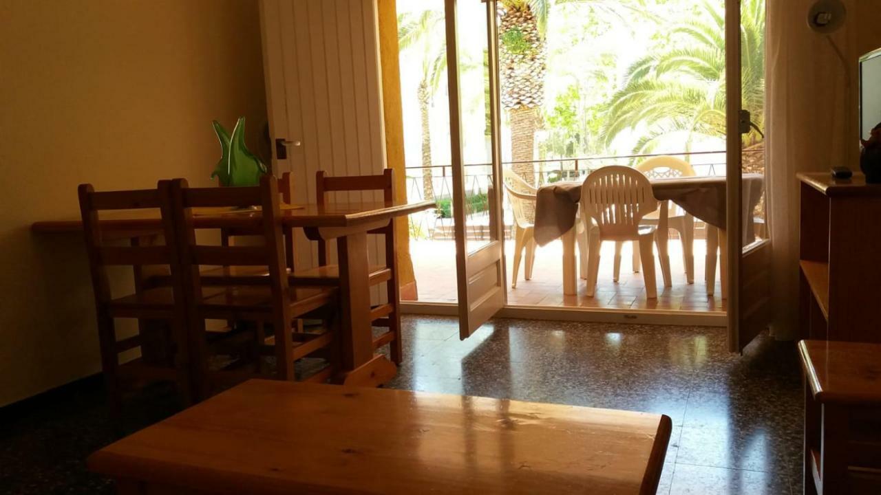 Apartamentos Les Palmeres Platja d'Aro Exterior foto