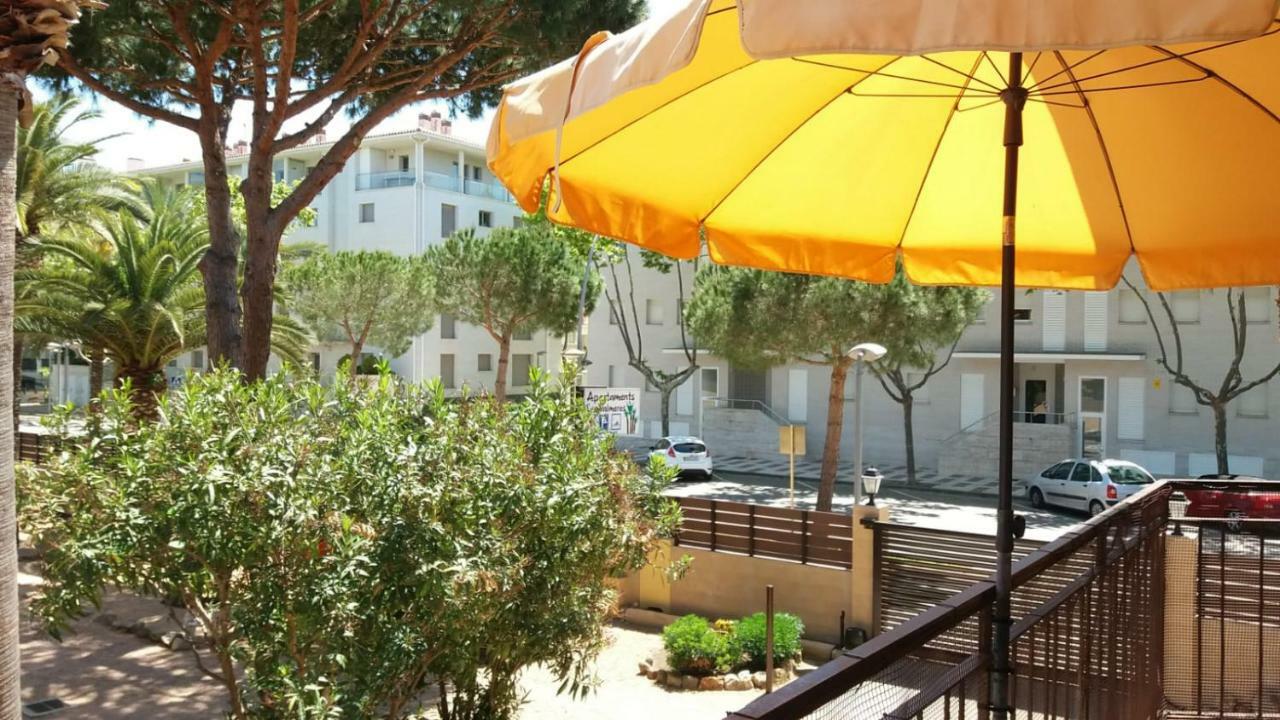 Apartamentos Les Palmeres Platja d'Aro Exterior foto